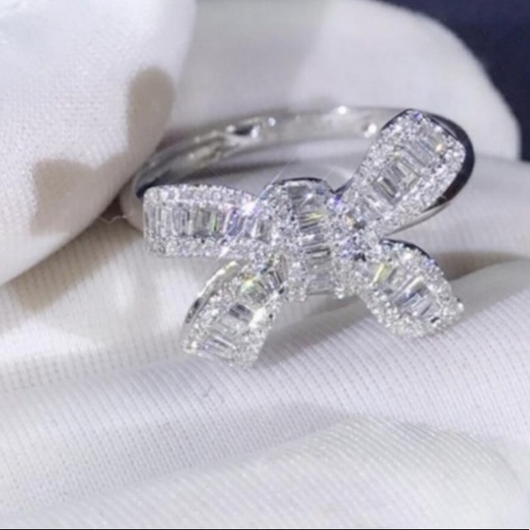 New! 925 Sterling Silver Diamond Bow Ring! - Picture 15 of 17